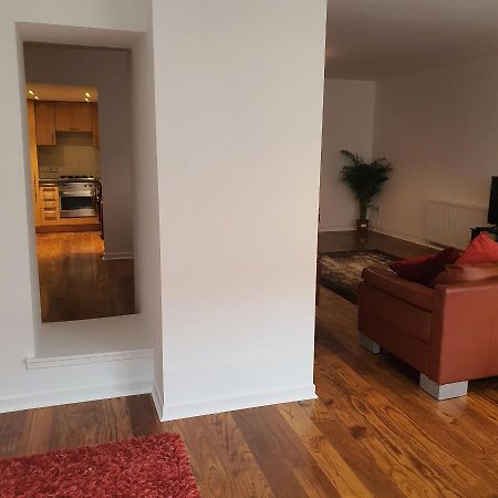 Апартаменты Modern Apt @Tramway Theatre Глазго Экстерьер фото